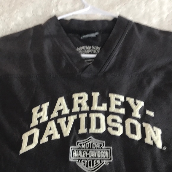 T-shirt - Picture 7 of 9